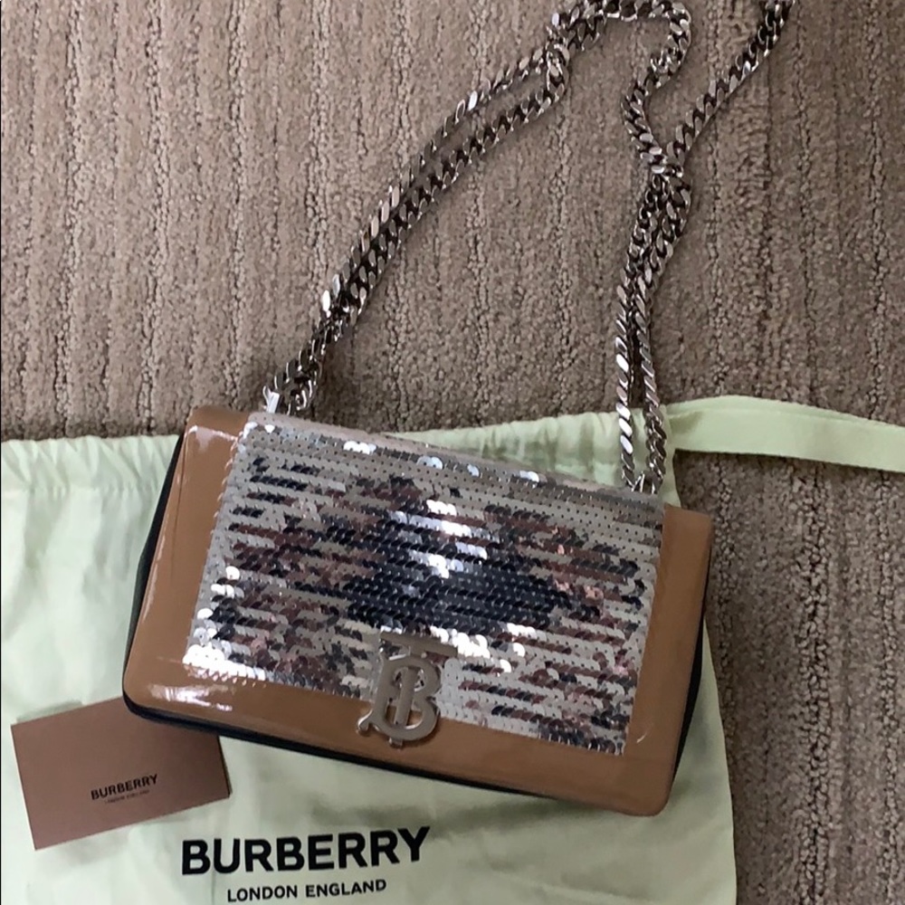 💯Authentic Runway Burberry TB Bag